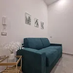 Stonehouseannalisa 3 * 토레 안눈치아타
